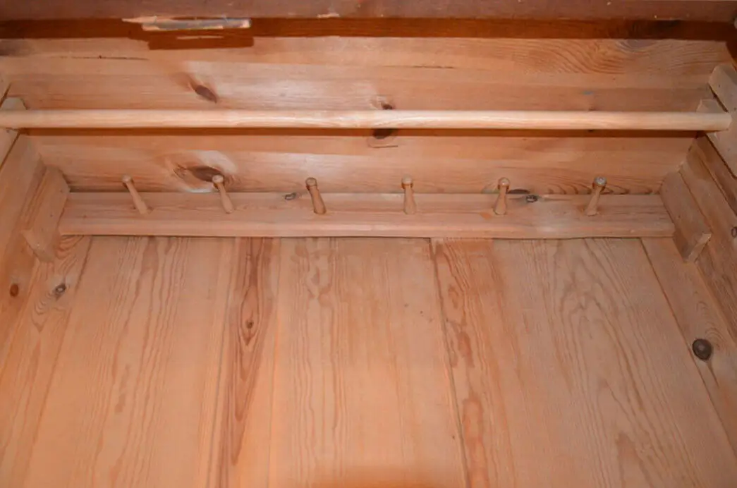 Antiker Gründerzeit Nußbaum Kleiderschrank Schrank von 1880 7