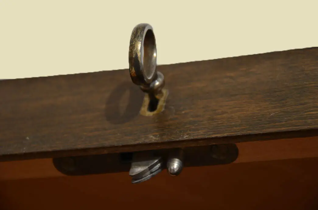 Antik Art Deco Jugendstil Rolladenschrank Klavier Notenschrank von 1920 11