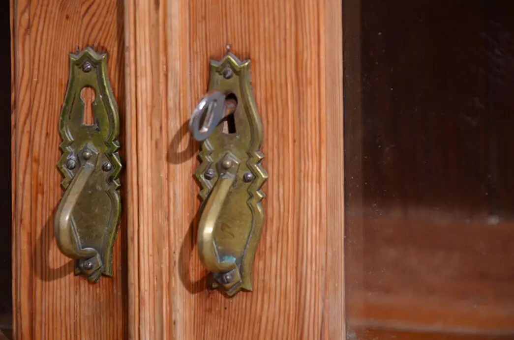Antik Jugendstil Küchenbuffet Vitrine Buffet Schrank von 1920 9