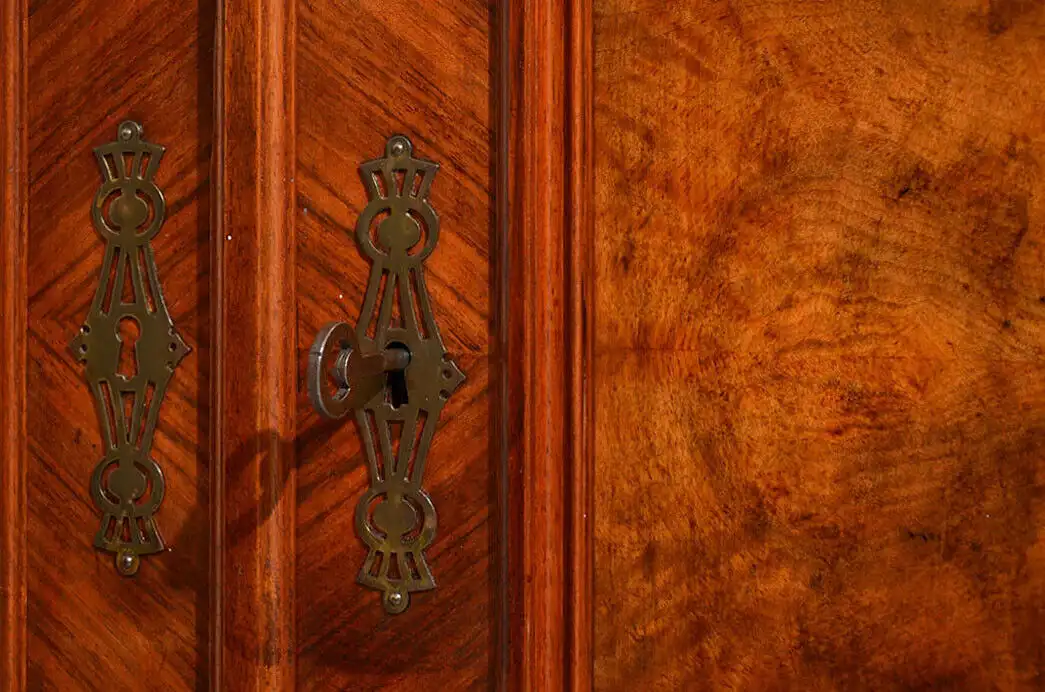Vertiko Gründerzeit ANTIK Nußbaum Kommode Schrank von 1880 13