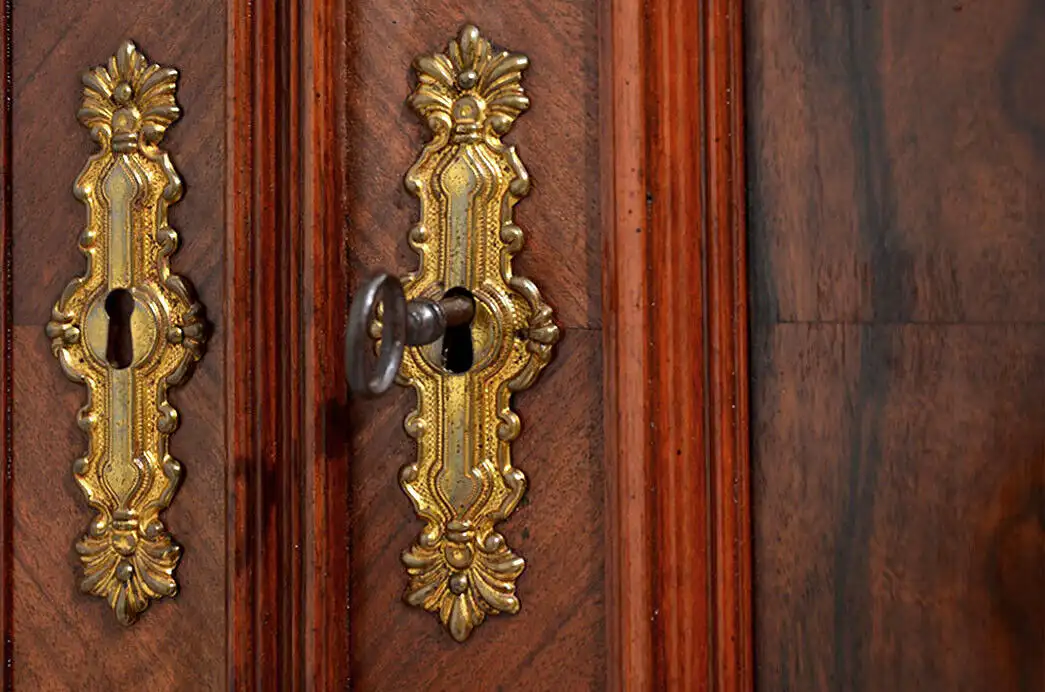 Vertiko ANTIK Gründerzeit Nußbaum Kommode Schrank mit Aufsatz von 1880 14