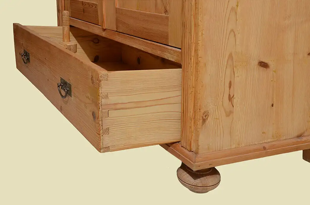 Kleiderschrank ANTIK Jugendstil Weichholz Schrank mit Schublade von 1920 580 5