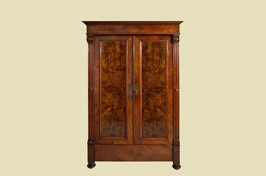 1880er Kleiderschrank ANTIK Gründerzeit Nußbaum Schrank von 1880