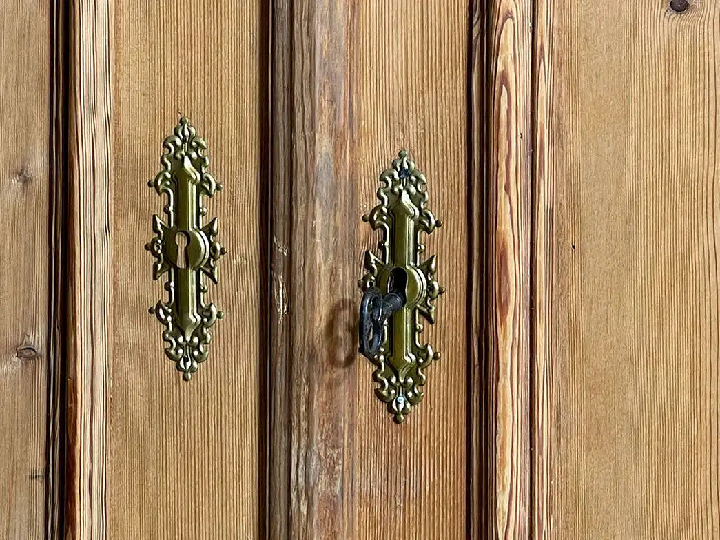 1880er Kleiderschrank ANTIK Gründerzeit STECKSCHRANK Weichholz Schrank von 1880 15