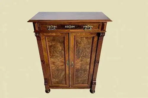 1880er Vertiko Gründerzeit ANTIK Nußbaum Kommode Schrank von 1880