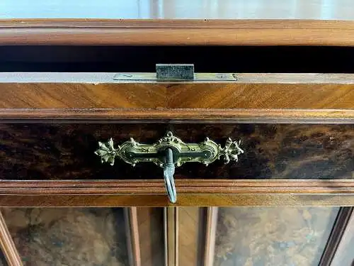 1880er Vertiko Gründerzeit ANTIK Nußbaum Kommode Schrank von 1880