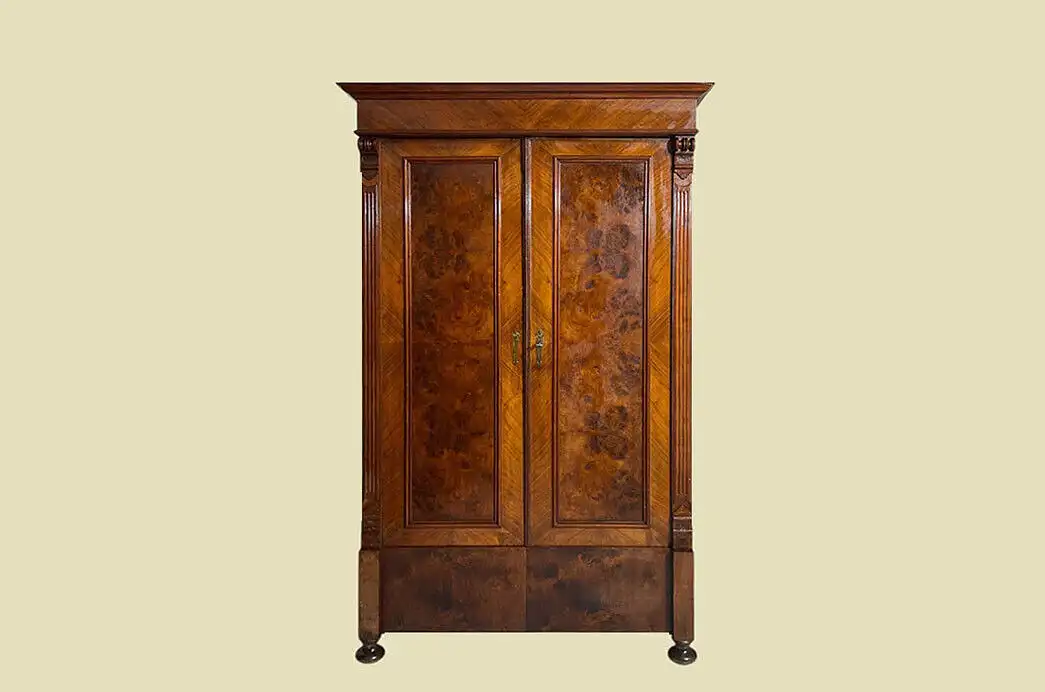1880er Kleiderschrank ANTIK Gründerzeit Nußbaum Schrank von 1880 0