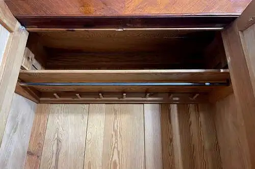 1880er Kleiderschrank ANTIK Gründerzeit Nußbaum Schrank von 1880