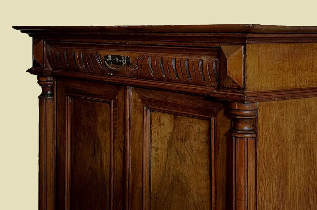 1880er Vertiko Gründerzeit ANTIK Nußbaum Kommode Schrank von 1880 11