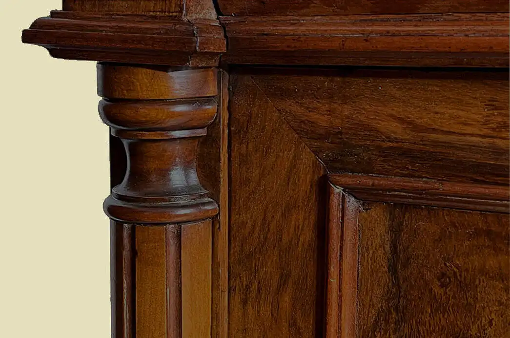 1880er Vertiko Gründerzeit ANTIK Nußbaum Kommode Schrank von 1880 13