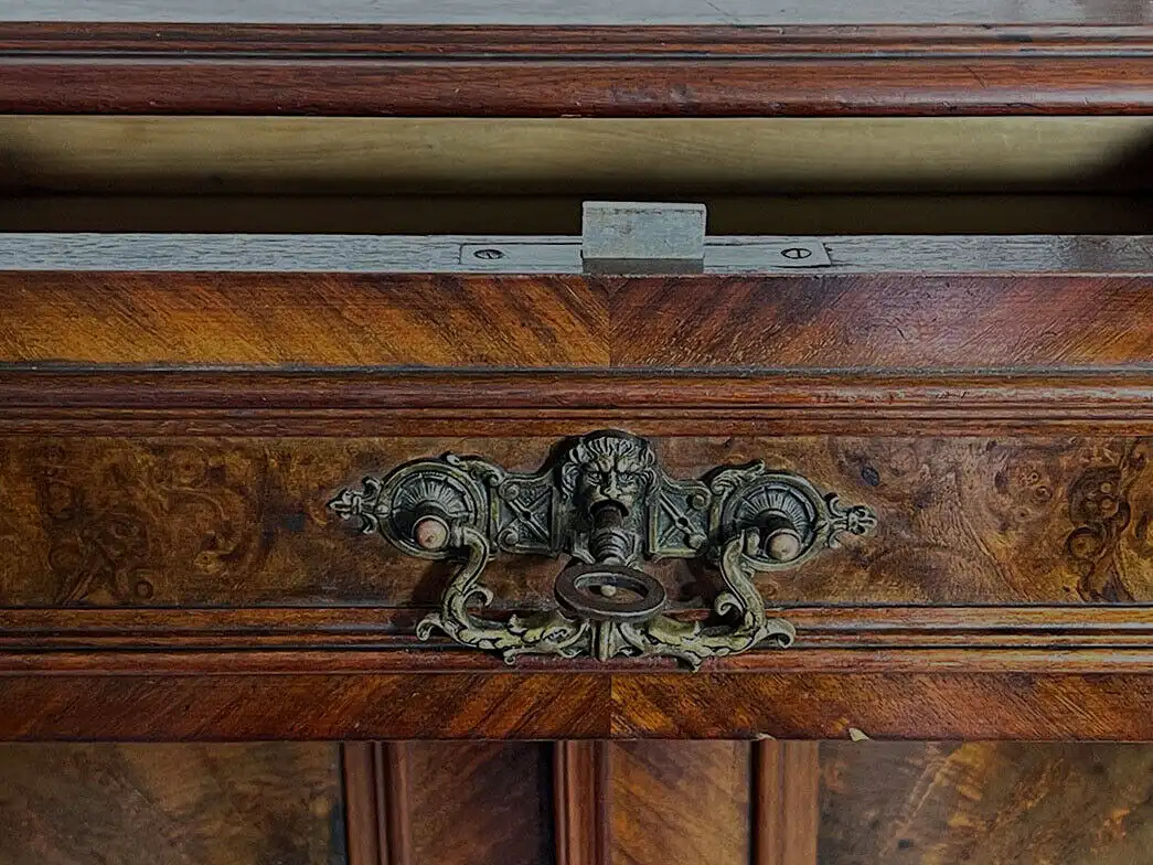1880er Vertiko Gründerzeit ANTIK Nußbaum Kommode Schrank von 1880 8