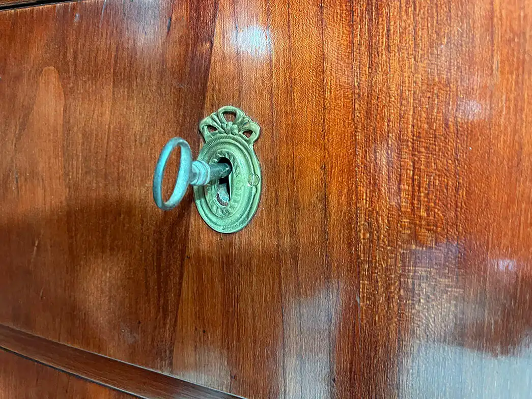 ORIGINAL Elegante handpolierte Empire Biedermeier Kirschholz Kommode von 1820 11
