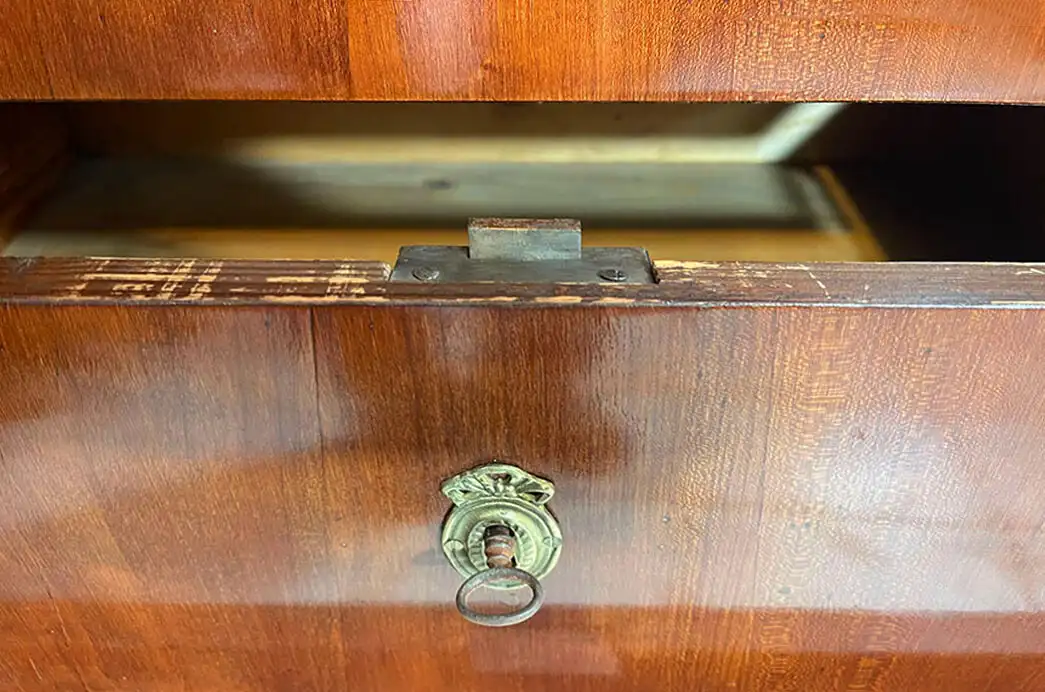 ORIGINAL Elegante handpolierte Empire Biedermeier Kirschholz Kommode von 1820 5