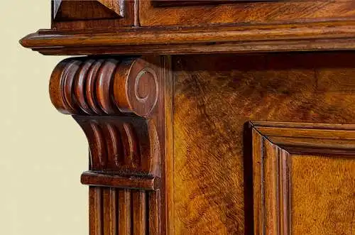 1880er Vertiko Gründerzeit ANTIK Nußbaum Kommode Schrank von 1880