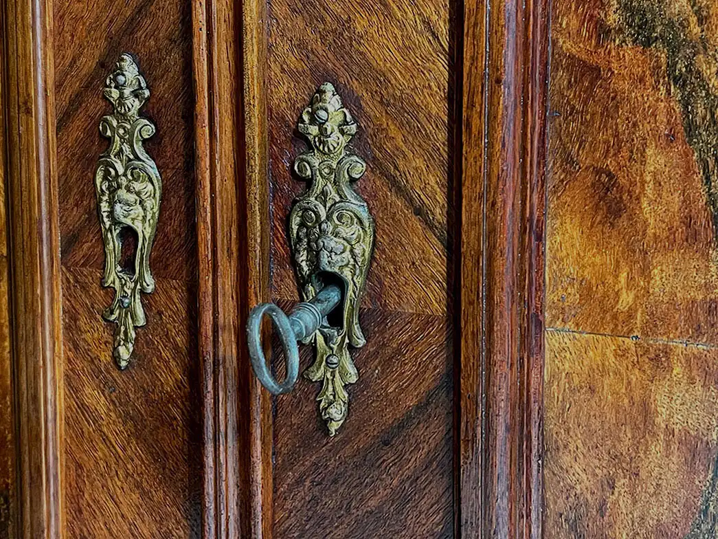 1880er Vertiko Gründerzeit ANTIK Nußbaum Kommode Schrank von 1880 15