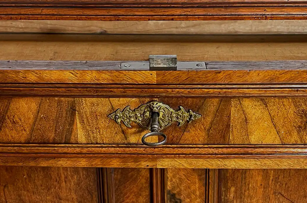 1880er Vertiko Gründerzeit ANTIK Nußbaum Kommode Schrank von 1880 7