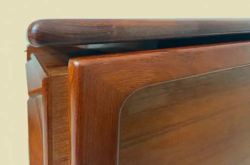 60er Vintage Dyrlund Dänischer Teak Schreibtisch mit Buchablage von 1960