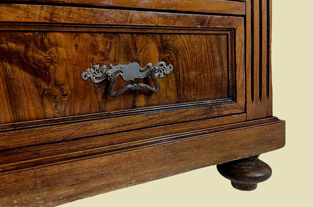 1880er Kommode ANTIK Gründerzeit Nußbaum Sideboard Schrank von 1880 15