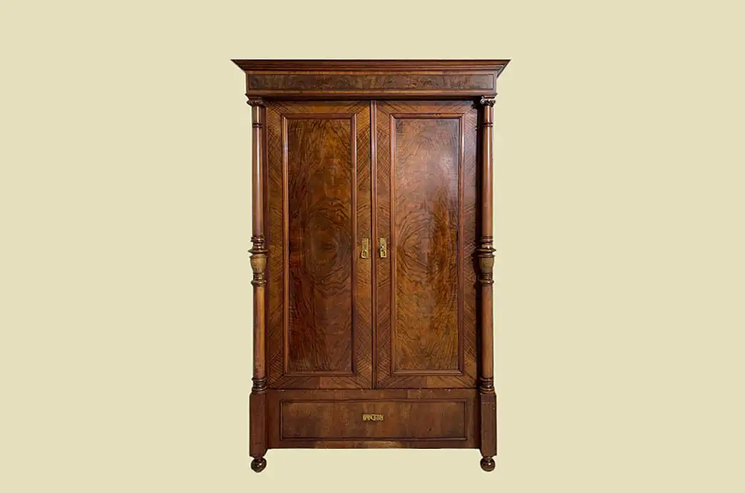 1880er Kleiderschrank ANTIK Gründerzeit Nußbaum Säulen Schrank von 1880 1
