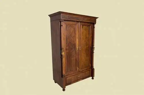1880er Kleiderschrank ANTIK Gründerzeit Nußbaum Säulen Schrank von 1880