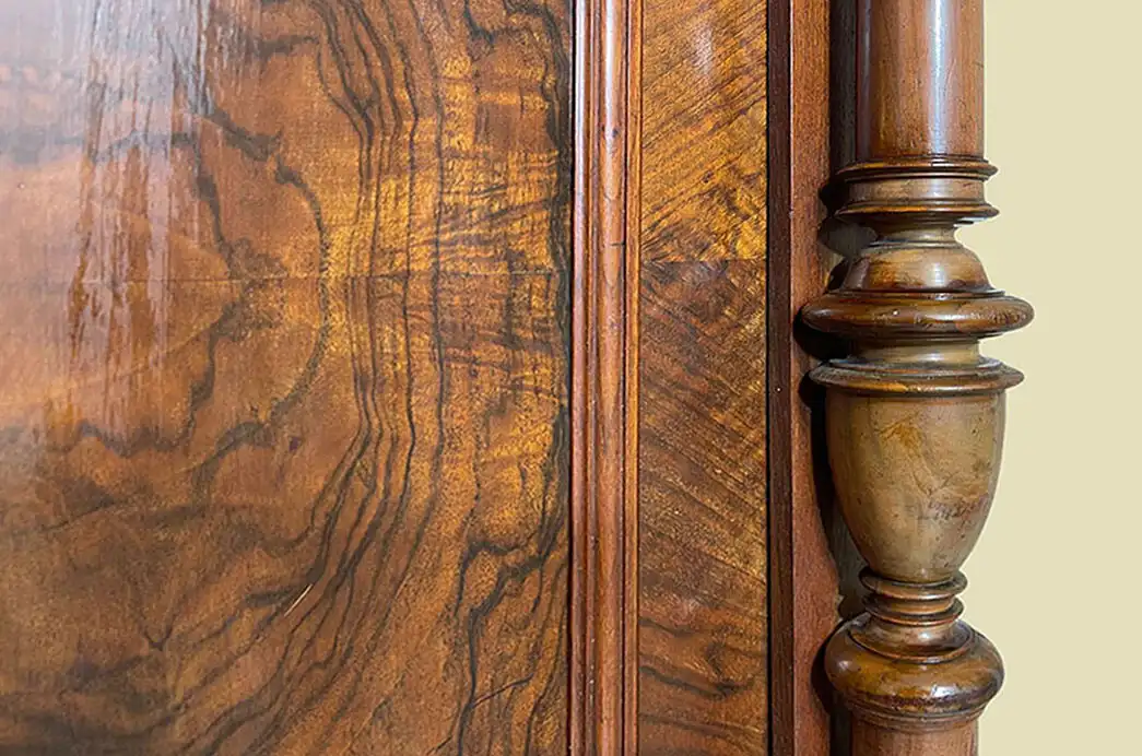 1880er Kleiderschrank ANTIK Gründerzeit Nußbaum Säulen Schrank von 1880 4