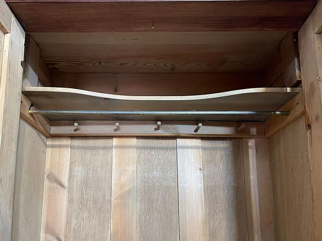 1880er Kleiderschrank ANTIK Gründerzeit Nußbaum Säulen Schrank von 1880 7