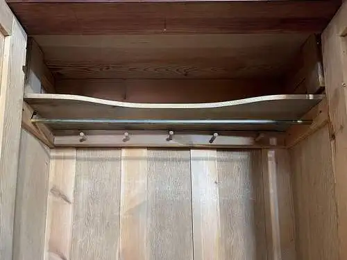 1880er Kleiderschrank ANTIK Gründerzeit Nußbaum Säulen Schrank von 1880