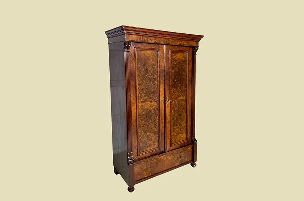 1880er Kleiderschrank ANTIK Gründerzeit Nußbaum Schrank von 1880 2