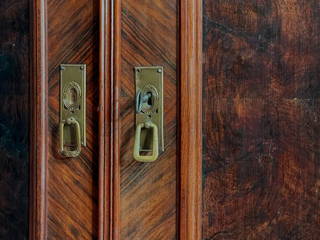 1880er Kleiderschrank ANTIK Gründerzeit Nußbaum Schrank von 1880 13