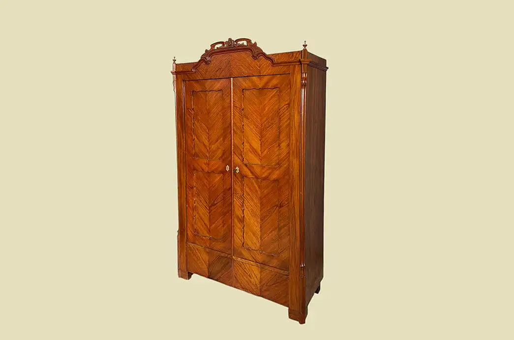 1820er ANTIK Biedermeier Esche Schubladen Wäsche Kleider Schrank von 1820 1