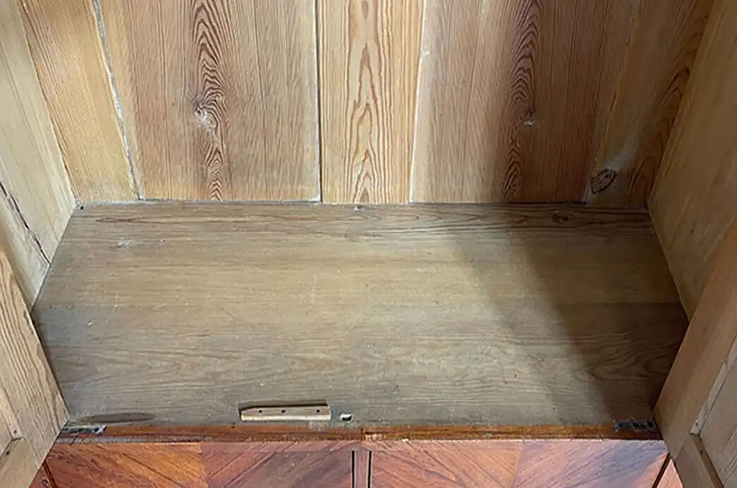 1820er ANTIK Biedermeier Esche Schubladen Wäsche Kleider Schrank von 1820 7