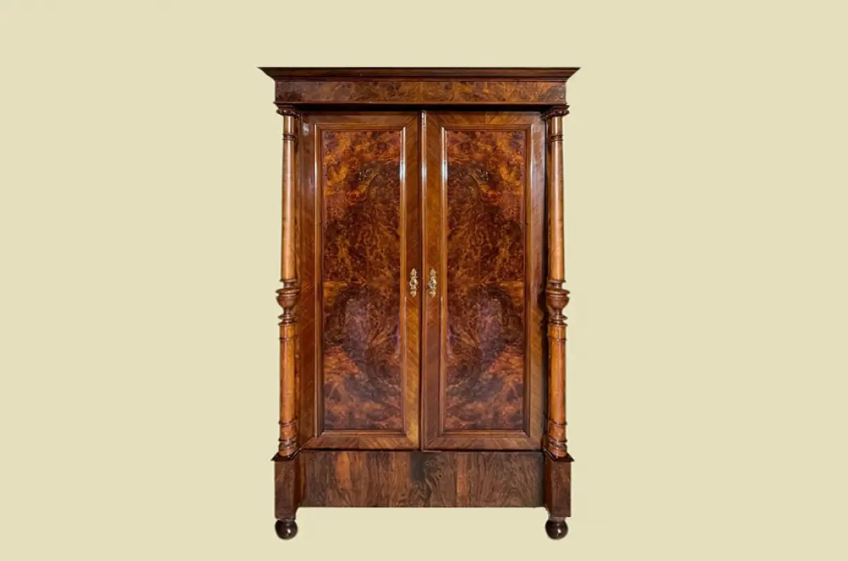 1880er Kleiderschrank ANTIK Gründerzeit Nußbaum Säulen Schrank von 1880 1