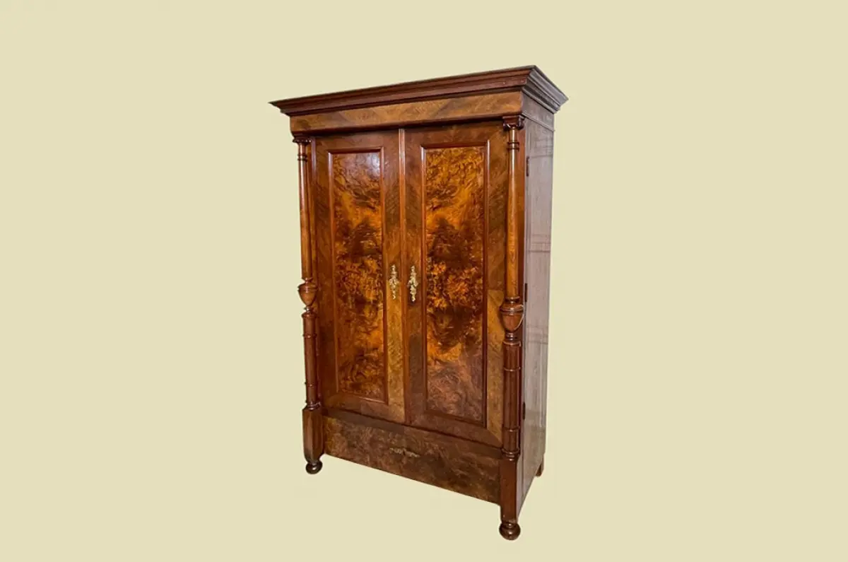 1880er Kleiderschrank ANTIK Gründerzeit Nußbaum Säulen Schrank von 1880 2