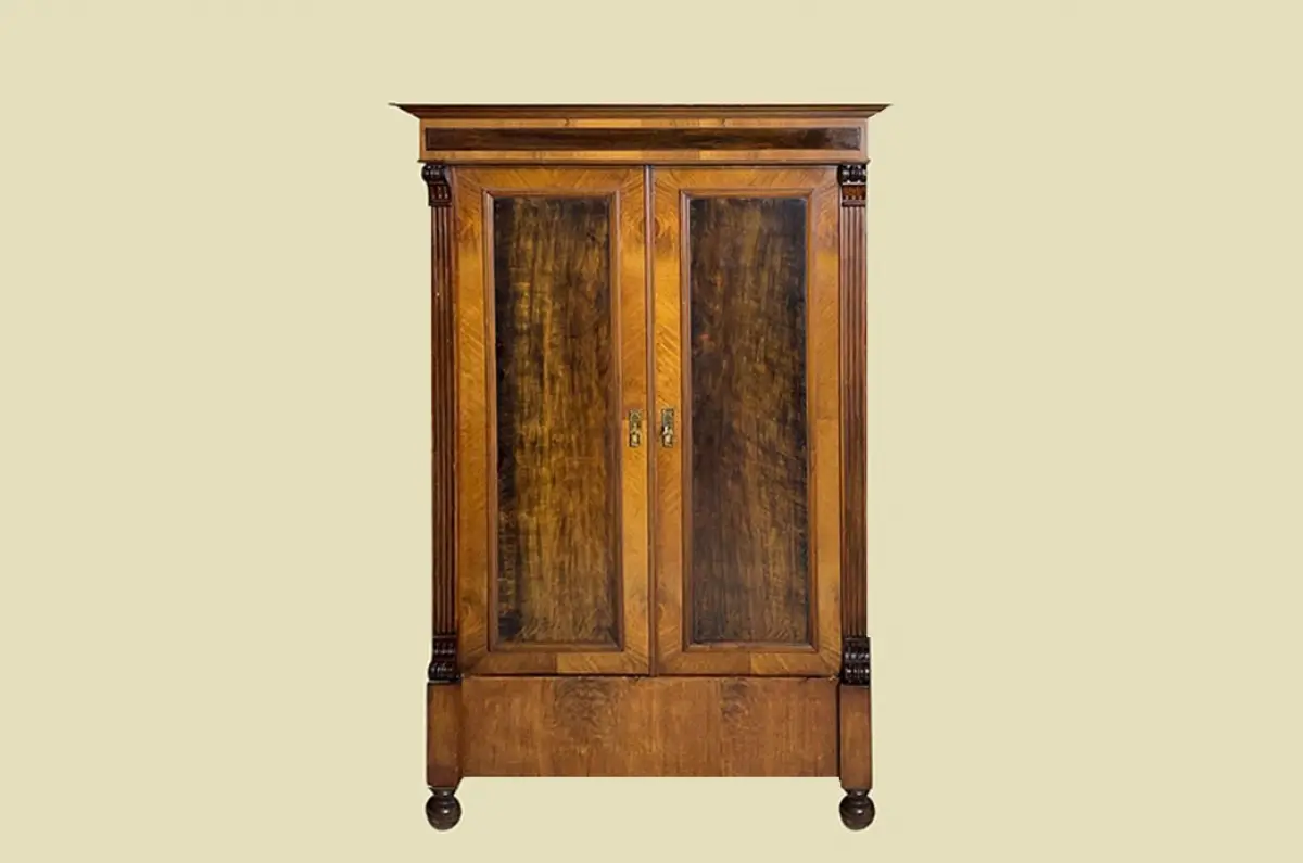 1880er Kleiderschrank ANTIK Gründerzeit Nußbaum Schrank von 1880