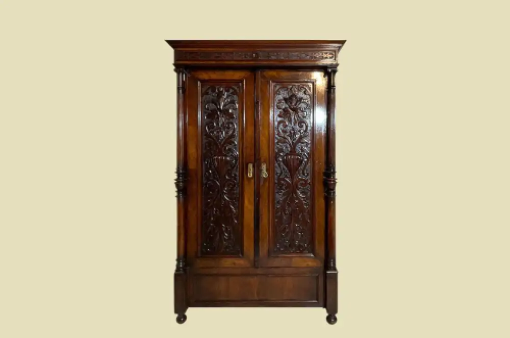 Edler 1880er Kleiderschrank ANTIK Gründerzeit Nußbaum Säulen Schrank von 1880 1