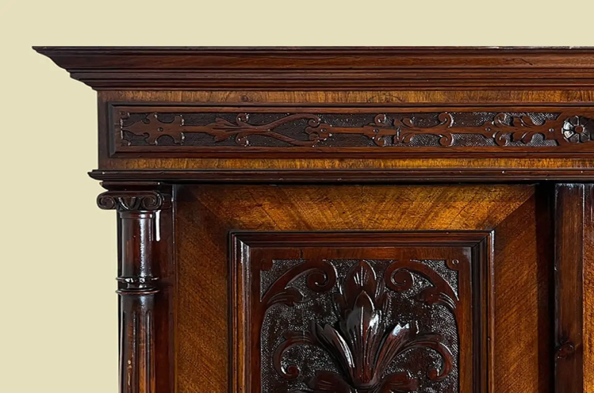Edler 1880er Kleiderschrank ANTIK Gründerzeit Nußbaum Säulen Schrank von 1880 10