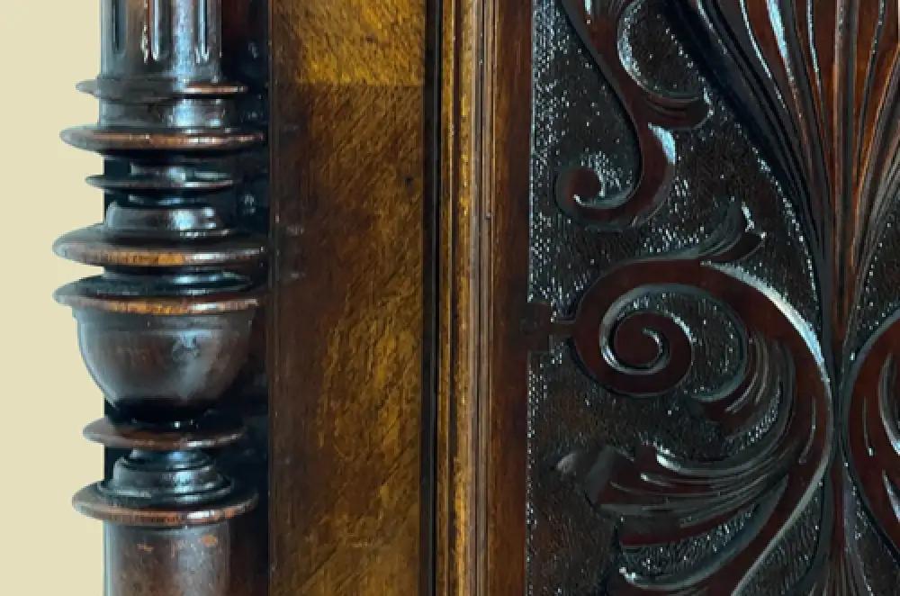 Edler 1880er Kleiderschrank ANTIK Gründerzeit Nußbaum Säulen Schrank von 1880 13