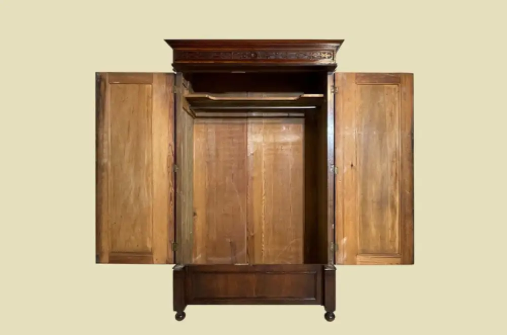 Edler 1880er Kleiderschrank ANTIK Gründerzeit Nußbaum Säulen Schrank von 1880 4