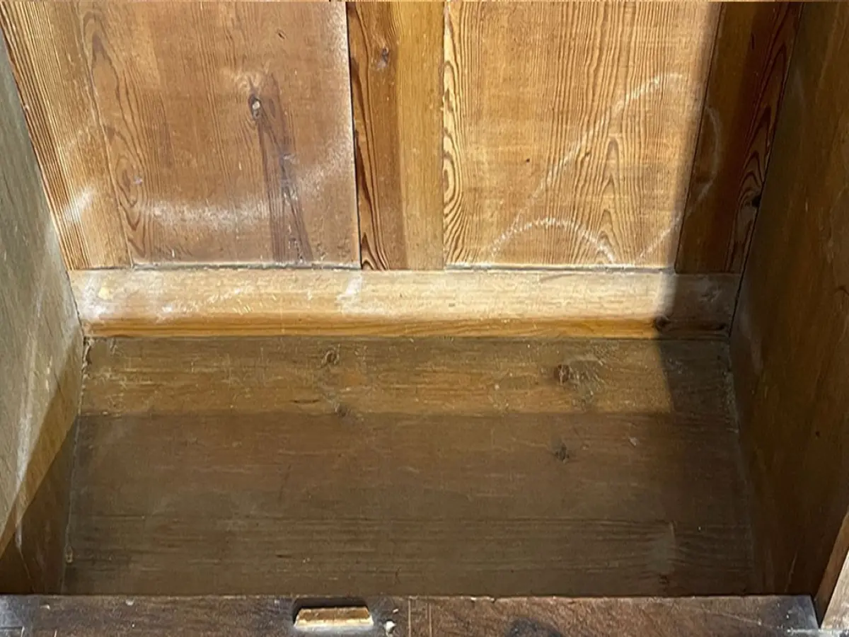 Edler 1880er Kleiderschrank ANTIK Gründerzeit Nußbaum Säulen Schrank von 1880 6