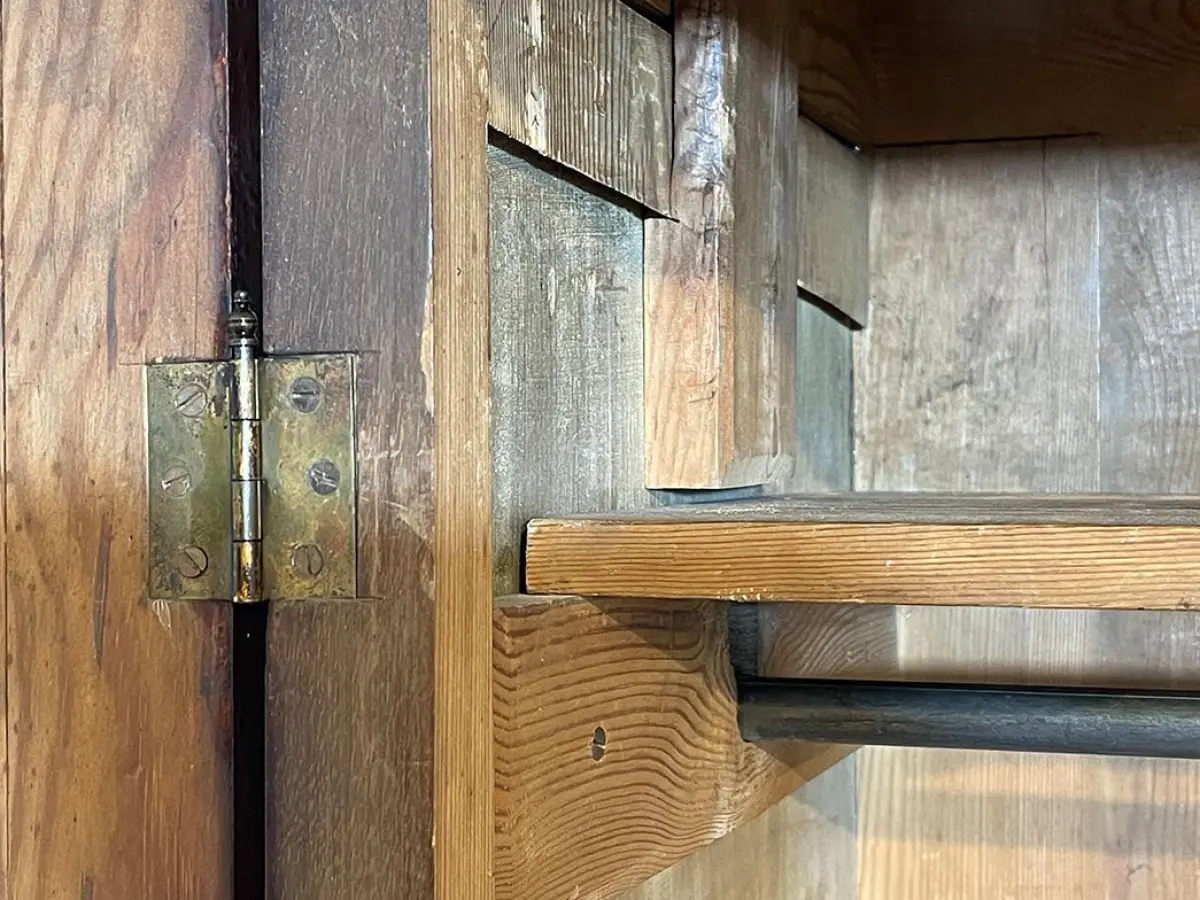 Edler 1880er Kleiderschrank ANTIK Gründerzeit Nußbaum Säulen Schrank von 1880 8