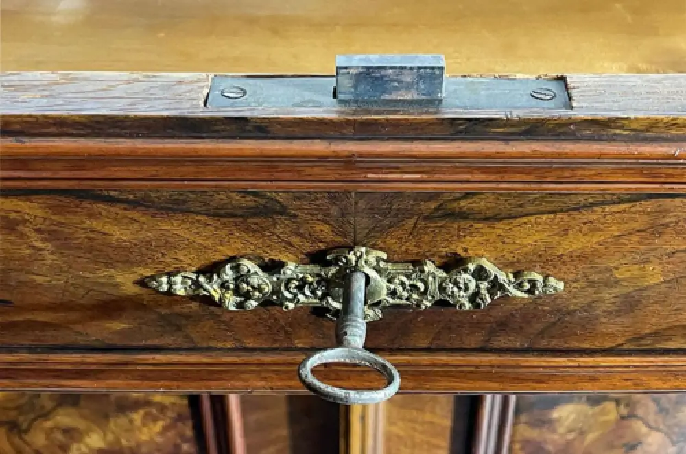 1880er Vertiko ANTIK Gründerzeit VINTAGE Nußbaum Kommode Schrank von 1880 8