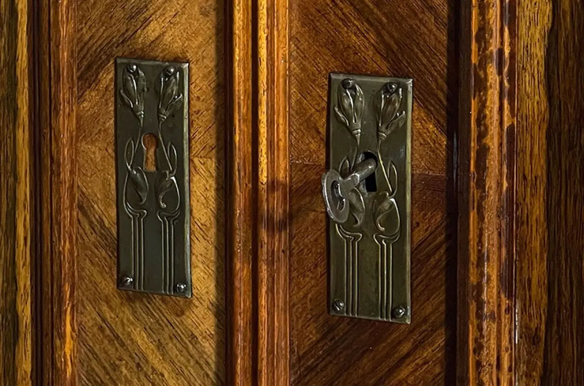 1880er Kleiderschrank ANTIK Gründerzeit Nußbaum VINTAGE Schrank von 1880 12