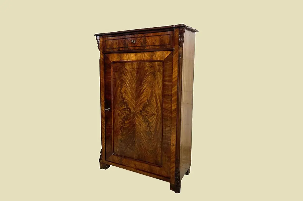 1840er Vertiko ANTIK Louis Philippe Nußbaum VINTAGE Schrank Kommode von 1840 1