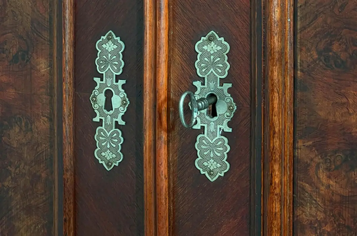 1880er Kleiderschrank ANTIK Gründerzeit Nußbaum VINTAGE Schrank von 1880 12