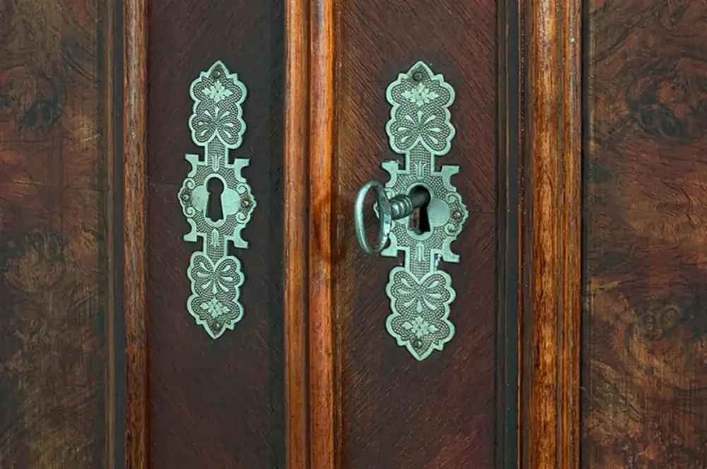 1880er Kleiderschrank ANTIK Gründerzeit Nußbaum VINTAGE Schrank von 1880 12