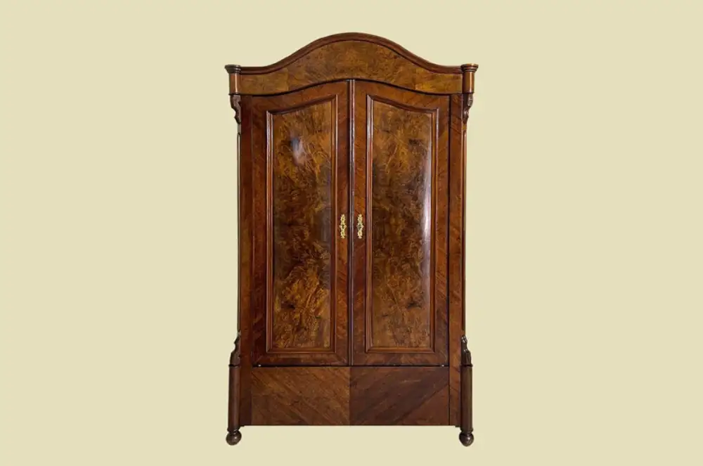 1840er ANTIK Schrank Louis Philippe VINTAGE Nußbaum Wäscheschrank von 1840 0