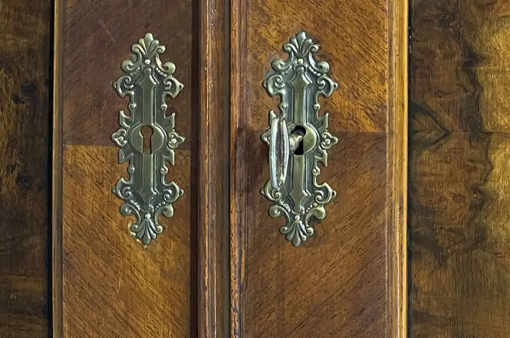 1880er Kleiderschrank ANTIK Gründerzeit Nußbaum VINTAGE Schrank von 1880 10