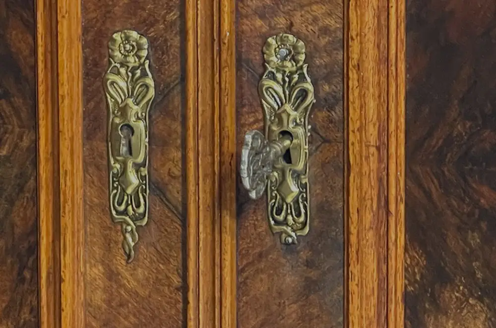 Vertiko ANTIK Gründerzeit VINTAGE Nußbaum Kommode Schrank von 1880 13