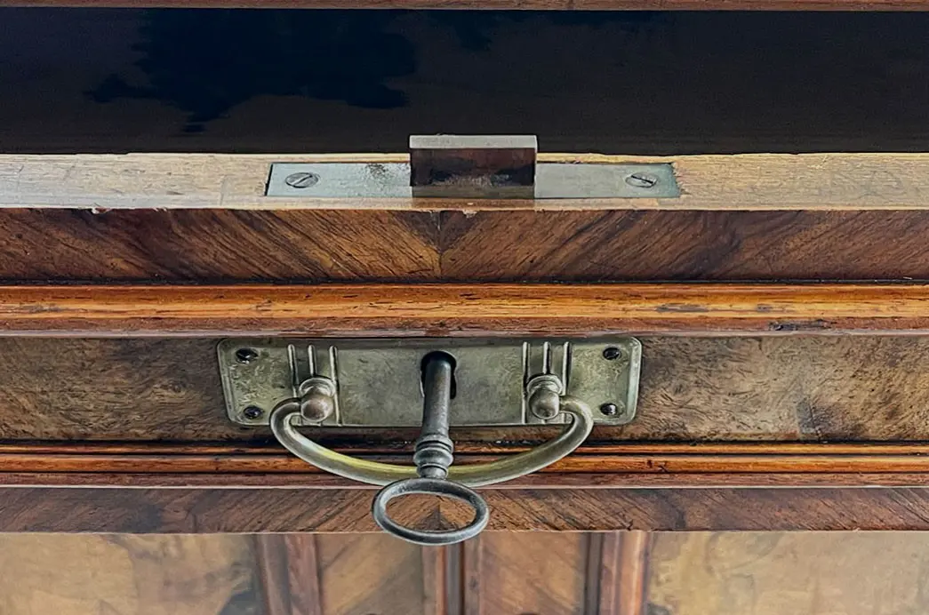 Kommode ANTIK Gründerzeit VINTAGE Nußbaum Halbschrank Schrank von 1880 7