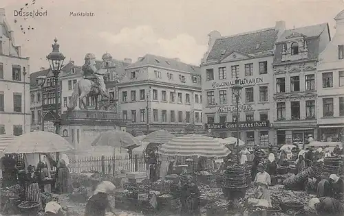 alte orig. AK Düsseldorf Marktplatz Markttag Marktfrauen 1910 